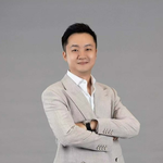 刘宇 (Senior National Operations and CS manager at World Courier)